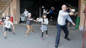 鬼太鼓の練習をする、夷七ノ丁少年鬼組のメンバー=佐渡市両津夷