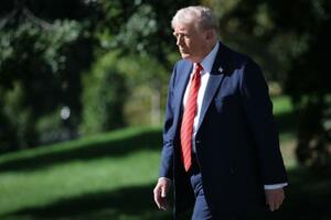 トランプ米大統領=10日、ワシントン(AP=共同)