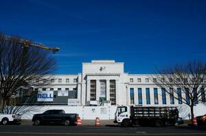 米連邦準備制度理事会(FRB)の建物=14日、ワシントン(ロイター=共同)