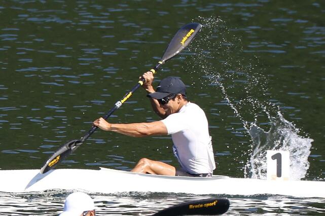 成年男子カヤックシングル５００メートル決勝　９位の下川拓樹＝佐賀市