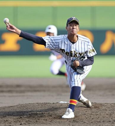 開志学園-帝京長岡 帝京長岡先発の茨木佑太が七回無失点に抑える=三条パールスタ