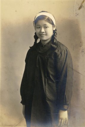 少女時代の山崎和子さん