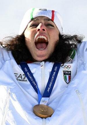 アルペンスキーの女子大回転を制したイタリアのブリニョネ=15日(ロイター=共同)