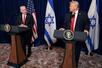 　会談後に記者会見するトランプ米大統領（右）とイスラエルのネタニヤフ首相＝２０２５年１２月（ロイター＝共同）