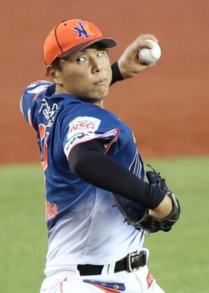 オイシックス-ヤクルト オイシックスの先発笠原祥太郎=9月6日、新潟市中央区長潟のハードオフ・エコスタジアム