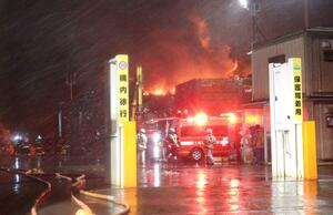 上越市石橋新田の火災＝１２月２８日午前０時ごろ