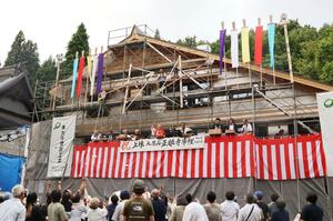 建設工事が無事に終わることを願った上棟式=南魚沼市寺尾