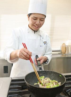 「忙しい朝だが、無理せず楽しく作ってほしい」と話す吉田奈美さん＝新潟市中央区