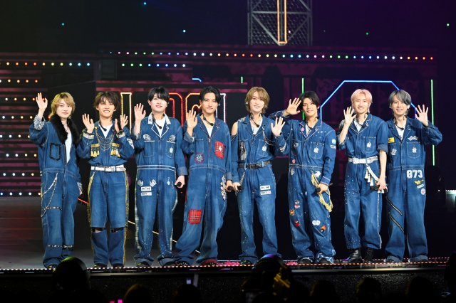 B&ZAI セット B&ZAI、念願の武道館公演でメンバーが涙 矢花黎“最高のメンバー”を