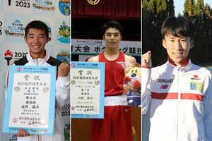 左から水泳飛び込みの石沢遥斗、ボクシングの川村萌斗、陸上の山本唯翔