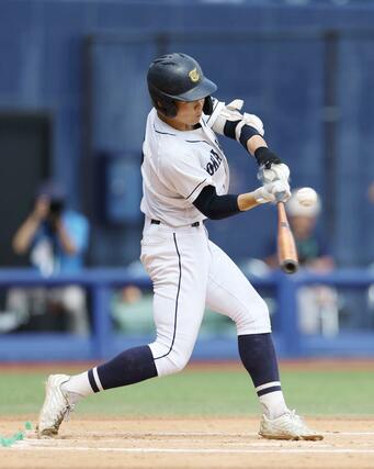 新発田南－十日町　２回十日町２死二、三塁、小林昊太郎が相手のエラーを誘い１－０＝エコスタ