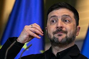 記者会見するウクライナのゼレンスキー大統領=15日、ベルリン(ロイター=共同)