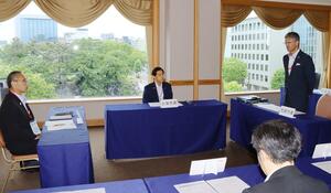政府や米国への解決・協力要請を早める方針を決めた拉致被害者関係市連絡会=5月16日、富山市