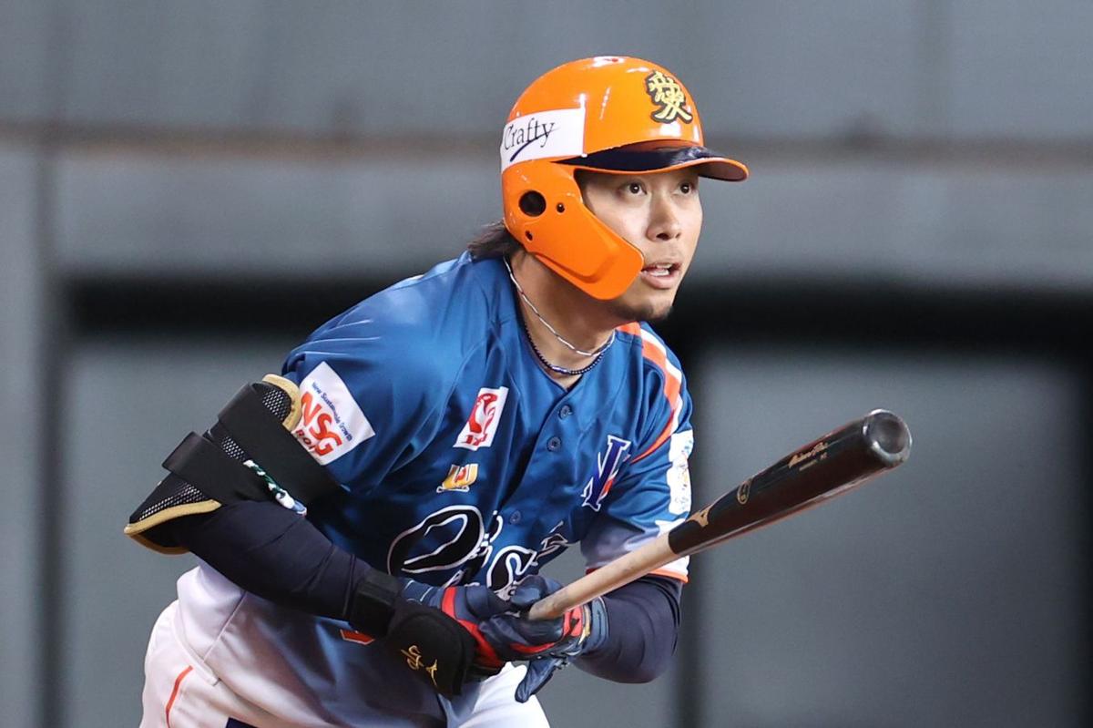 アルビレックス6 ジャージ上 首里城再建に寄付 アルビレックス6 ジャージ上 首里城再建に寄付 2024高い素材
