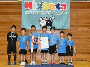 県予選会で優勝した阿賀野ジュニア男子チーム=阿賀野市笹岡