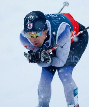 　男子団体スプリント　後半距離で力走する渡部暁斗＝テーゼロ（共同）