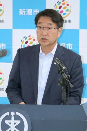 中原八一市長の定例会見=5月24日、新潟市役所