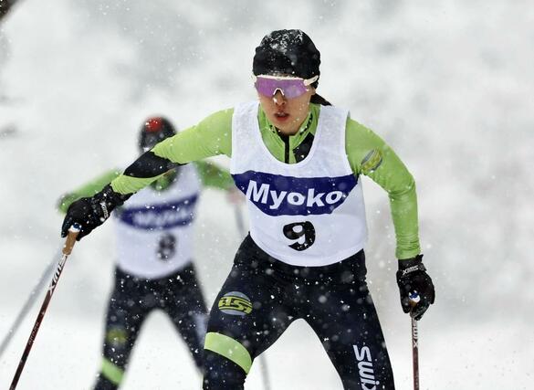女子5キロフリー 優勝した丸山萠衣(十日町総合)=妙高市