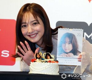 『気まずいほど　佐々木希と目が合いすぎる日めくり』カレンダー発売記念イベント取材会に出席した佐々木希 （C）ORICON NewS inc.