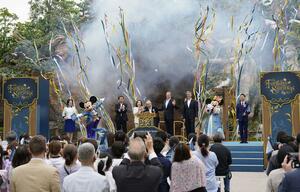 東京ディズニーシーの新エリア「ファンタジースプリングス」のオープン記念式典=6月6日午前、千葉県浦安市