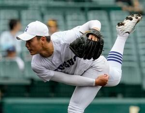 日大山形戦で完投した県岐阜商・柴田=甲子園