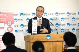 今年最後の定例記者会見で2024年を振り返る花角英世知事=12月25日、県庁