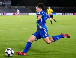 　町田―ＦＣソウル　後半、攻め込む町田・相馬＝Ｇスタ
