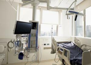 静かな環境づくりを目指した個室の集中治療室(ICU)=東京都文京区の東京科学大病院(同大提供)