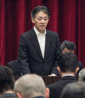 警視庁本部で開かれた警備会議で訓示する迫田裕治警視総監=19日午後
