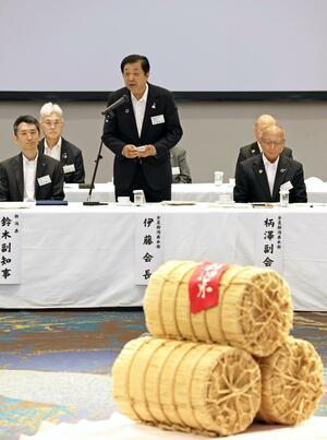 米価高騰を受け、25年産米の過剰作付けを懸念する声も出た新潟米懇談会=9月6日、新潟市中央区