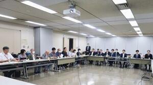 福岡市で開かれた食品公害「カネミ油症」を巡る3者協議=14日午前