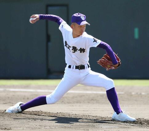 東京学館－県央工　東京学館の先発、黒岩玖志＝三条市パール金属スタジアム