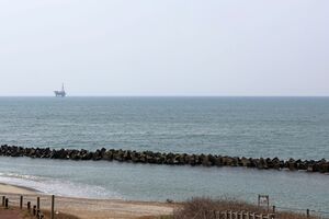 洋上風力発電事業が予定される村上市・胎内市沖=3月、胎内市桃崎浜