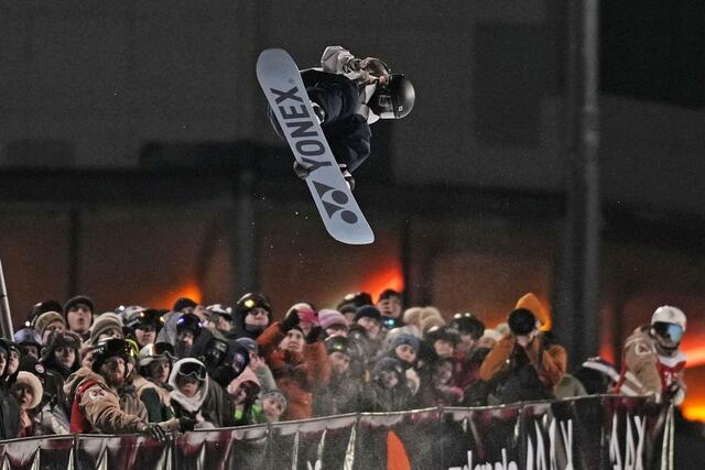 ハーフパイプ第５戦で女子２位の工藤璃星＝ラークス（共同）