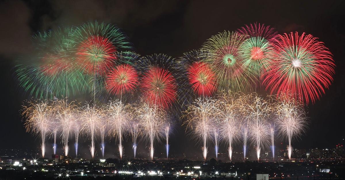長岡花火2025・開幕】「想像を超えていた」夜空に広がるフェニックス