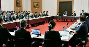 　大阪府庁で開かれたデジタルインフラの整備に関する協議会＝２８日午後