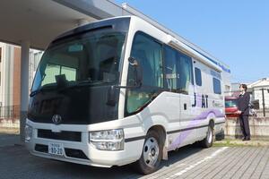 県歯科医師会が導入した巡回歯科診療車