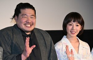 映画 『四月の余白』 完成披露舞台あいさつに登壇した(左から)夏帆、一ノ瀬ワタル (C)ORICON NewS inc.