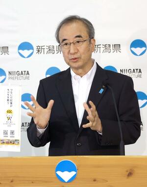 岸田政権の実績について考えを述べる花角英世知事=8月21日、県庁