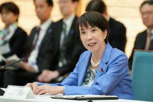 　国家安全保障戦略など安保関連３文書の改定に向けた有識者会議の初会合で発言する高市首相＝２７日午後、首相官邸