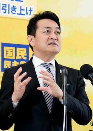 　記者会見する国民民主党の玉木代表＝３１日午前、国会