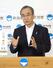 定例記者会見で記者の質問に答える花角英世知事＝８月２１日、県庁