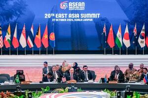 　クアラルンプールで開催された東アジアサミット首脳会議＝２７日（共同）