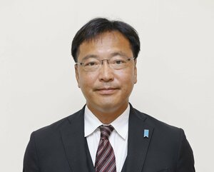 国定勇人氏