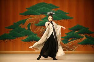 越乃リュウ芸能生活25周年「瀏覇」