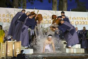 2024年2月に開かれた「雪中花水祝」=魚沼市堀之内