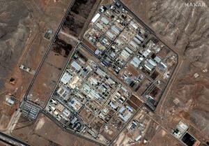 イラン中部イスファハンにある核関連施設の衛星写真=3日(マクサー・テクノロジーズ提供、ロイター=共同)
