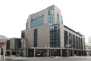 第四北越フィナンシャルグループ本店。地域創生への取り組みを強化する＝新潟市中央区