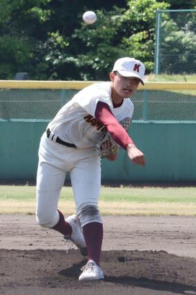 加茂-東京学館 6回を投げ抜いた加茂の山浦遥平=五十公野公園野球場