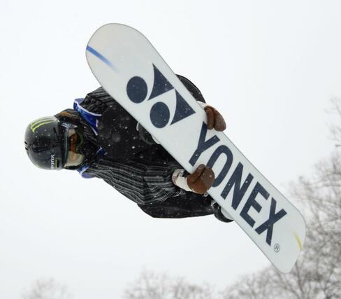 ハーフパイプ女子　優勝した工藤璃星＝札幌市ばんけいスキー場